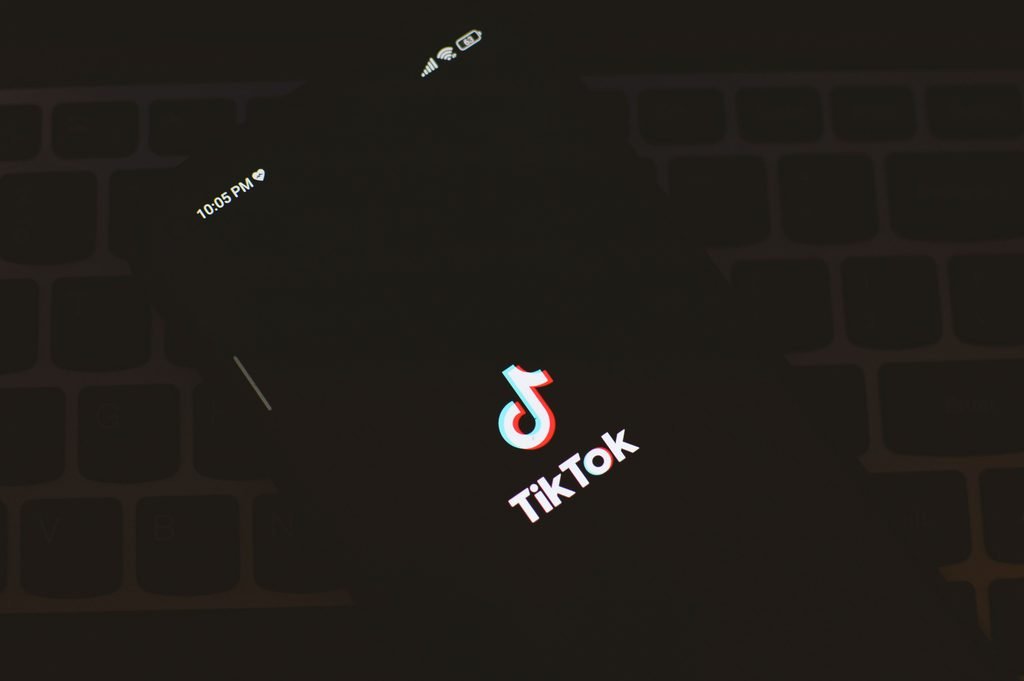 TikTok
